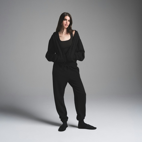 SKIMS Tops - NWOT SKIMS COTTON FLEECE CLASSIC ZIP UP HOODIE SIZE XS